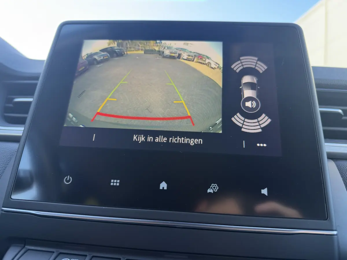 100pk Intens (Keyless Entry - Camera - Parkeersensoren V+A - LED - Automatische Airco - Navigatie - Two Tone)