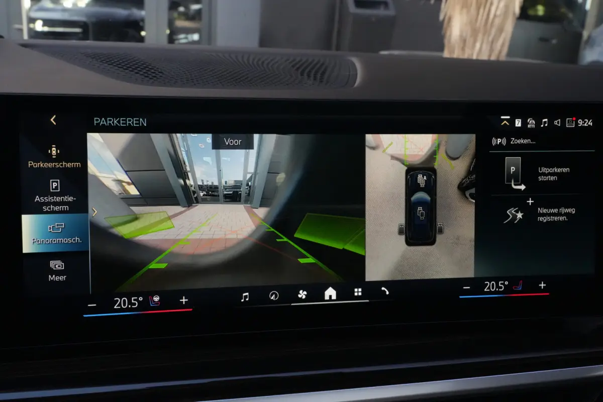 xDrive50e M Sport | 495PK | PANO | BMW X5 xDrive50e M Sport 495 PK Plug-in Hybrid met 3.0 zescilinder benzinemotor en 8-traps automatische transmissie, voorzien van een elektrisch panoramada