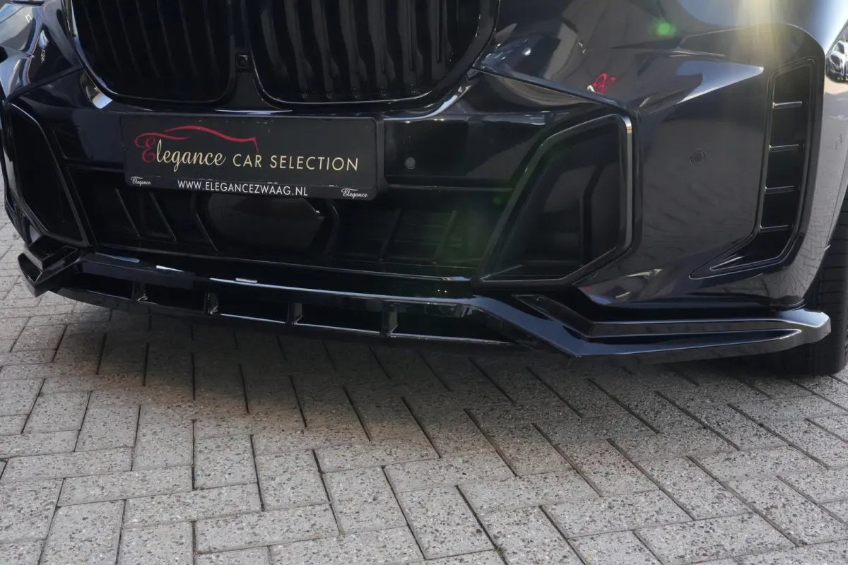 xDrive50e M Sport | 495PK | PANO | BMW X5 xDrive50e M Sport 495 PK Plug-in Hybrid met 3.0 zescilinder benzinemotor en 8-traps automatische transmissie, voorzien van een elektrisch panoramada