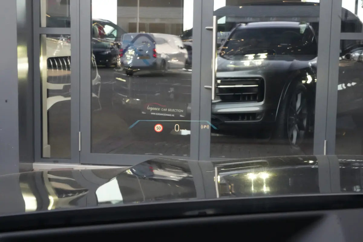 xDrive50e M Sport | 495PK | PANO | BMW X5 xDrive50e M Sport 495 PK Plug-in Hybrid met 3.0 zescilinder benzinemotor en 8-traps automatische transmissie, voorzien van een elektrisch panoramada
