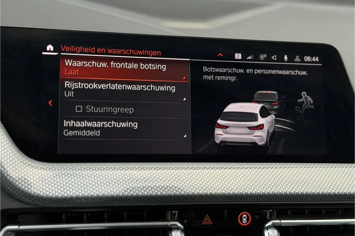 118i | Sportleder | Stoel + Stuurverwarming | Comfort Access | Live Cockpit Pro | Carplay