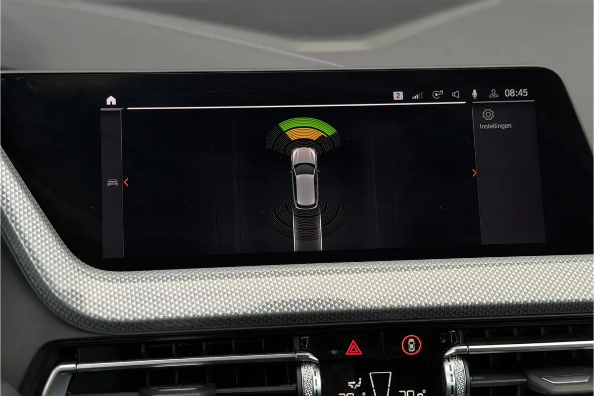 118i | Sportleder | Stoel + Stuurverwarming | Comfort Access | Live Cockpit Pro | Carplay