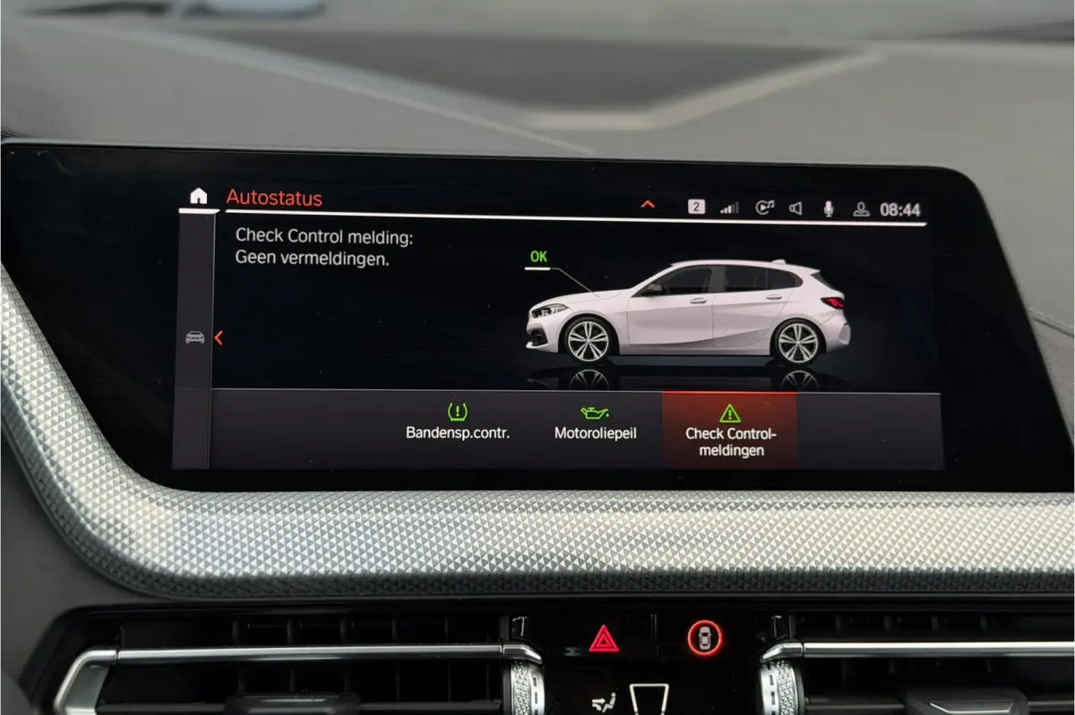 118i | Sportleder | Stoel + Stuurverwarming | Comfort Access | Live Cockpit Pro | Carplay