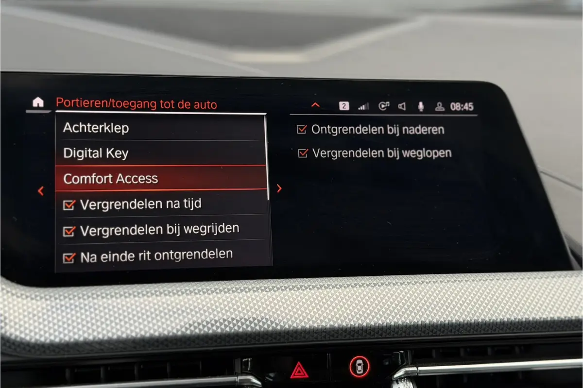 118i | Sportleder | Stoel + Stuurverwarming | Comfort Access | Live Cockpit Pro | Carplay