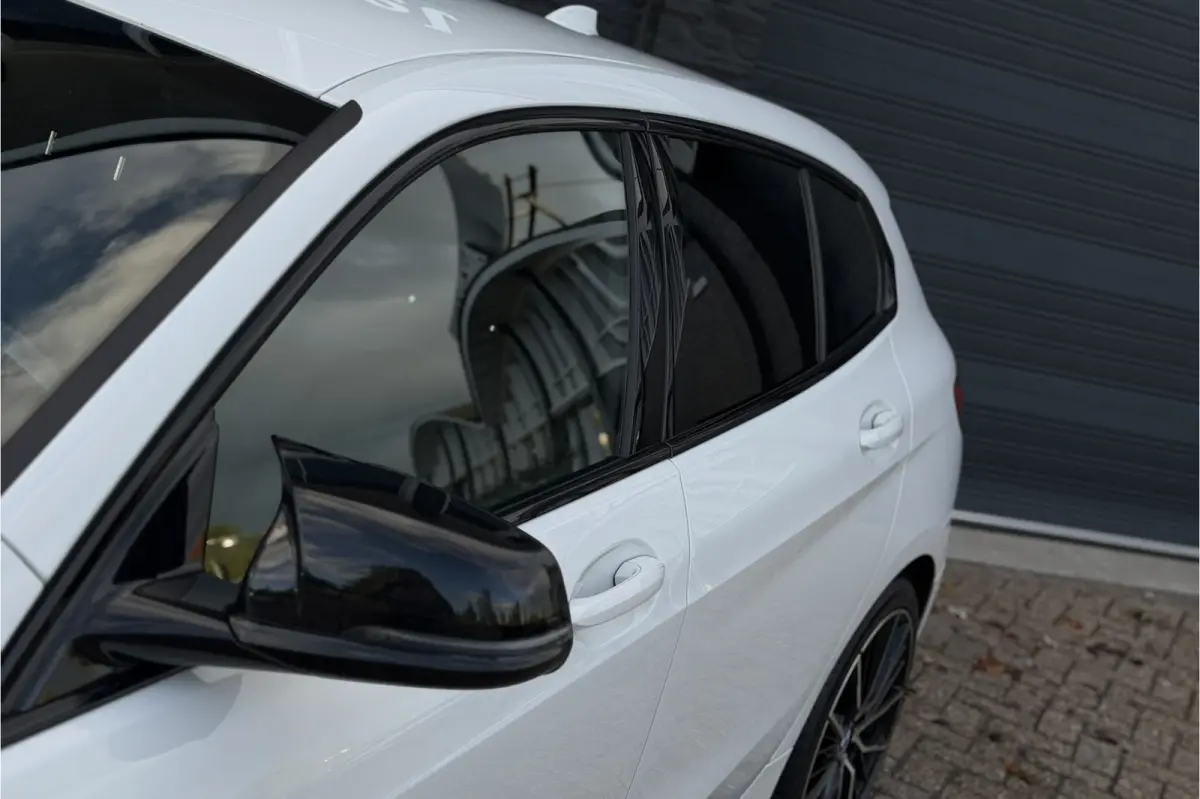 118i | Sportleder | Stoel + Stuurverwarming | Comfort Access | Live Cockpit Pro | Carplay