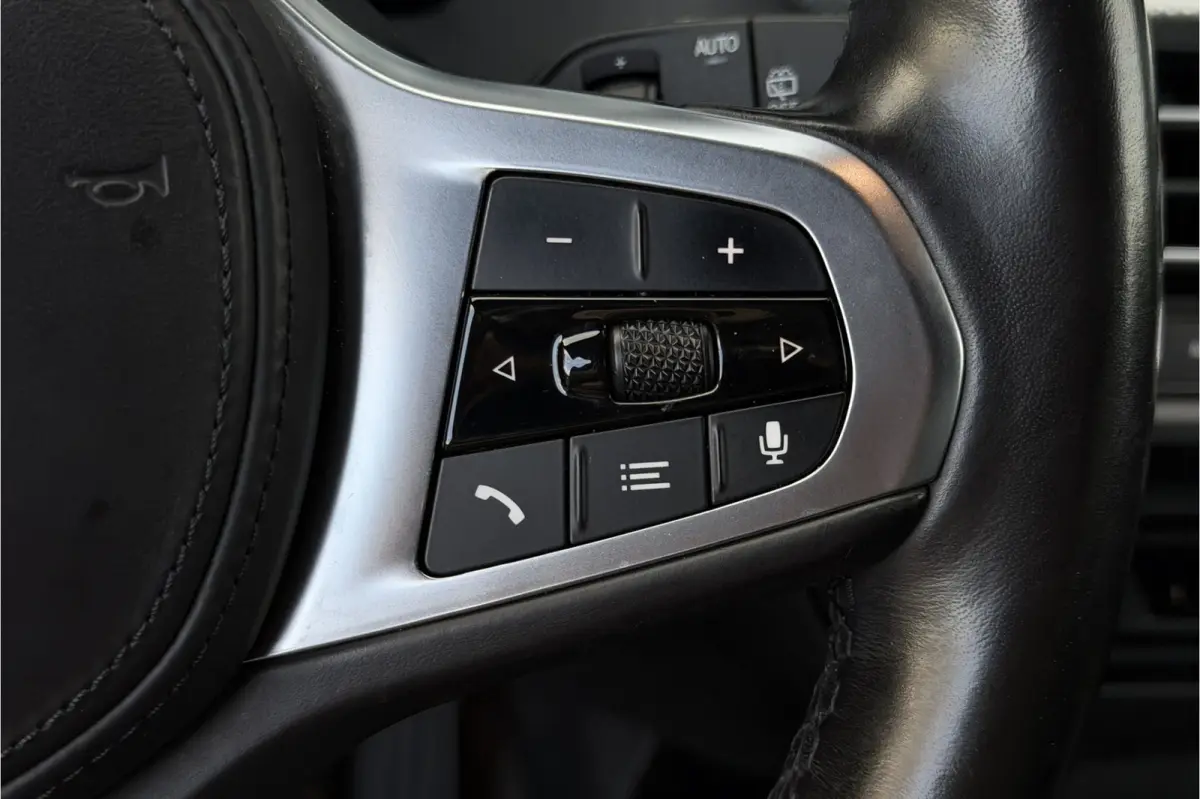 118i | Sportleder | Stoel + Stuurverwarming | Comfort Access | Live Cockpit Pro | Carplay