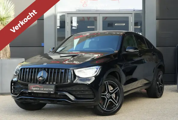 300e 4MATIC AMG | PHEV | 320PK | Virtual Cockpit | Camera | 19'' | Een bijzonder fraaie combinatie van sportiviteit, luxe en efficiëntie. Deze Mercedes-Benz GLC Coupé 300e 4MATIC is uitgev