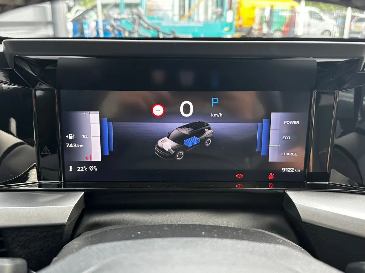 1.2 Turbo 145 PK Hybrid GS 7p. | 2+6 JAAR GARANTIE| STUUR, STOEL EN VOORRUITVERWARMING| DODEHOEK DETECTIE| COMFORTSTOELEN| NAVIGATIE + APPLE CARPLAY/ANDROID AUTO| CAMERA + PARKEERSENSOREN| D
