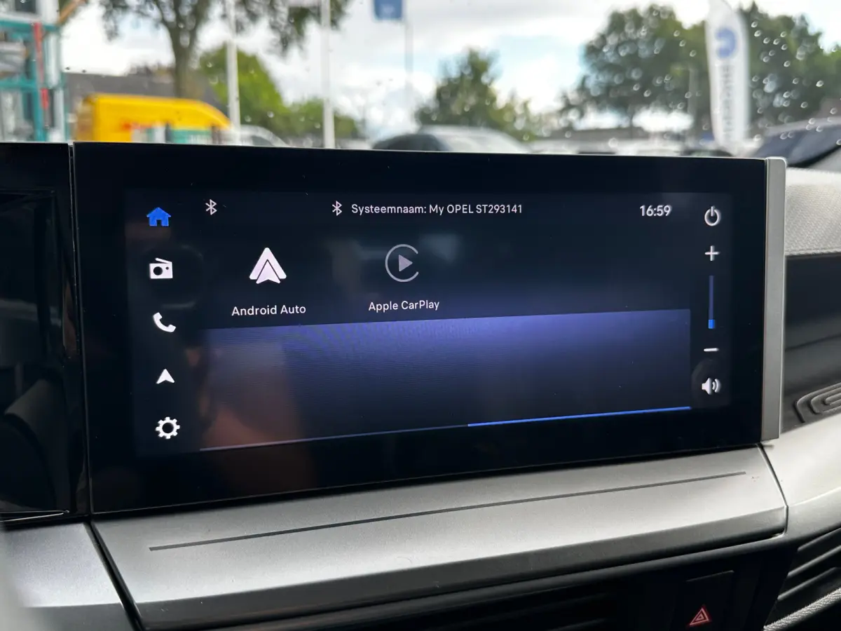 1.2 Turbo 145 PK Hybrid GS 7p. | 2+6 JAAR GARANTIE| STUUR, STOEL EN VOORRUITVERWARMING| DODEHOEK DETECTIE| COMFORTSTOELEN| NAVIGATIE + APPLE CARPLAY/ANDROID AUTO| CAMERA + PARKEERSENSOREN| D