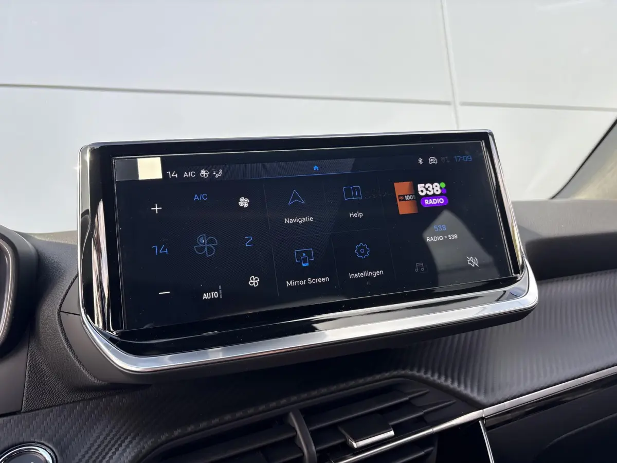 1.2 Hybrid 145 Allure | 21% Korting | Adaptieve Cruise Control | Camera | Apple CarPlay/Android Auto