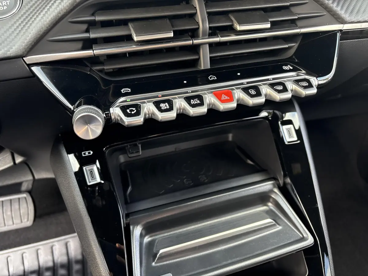1.2 Hybrid 145 Allure | 21% Korting | Adaptieve Cruise Control | Camera | Apple CarPlay/Android Auto