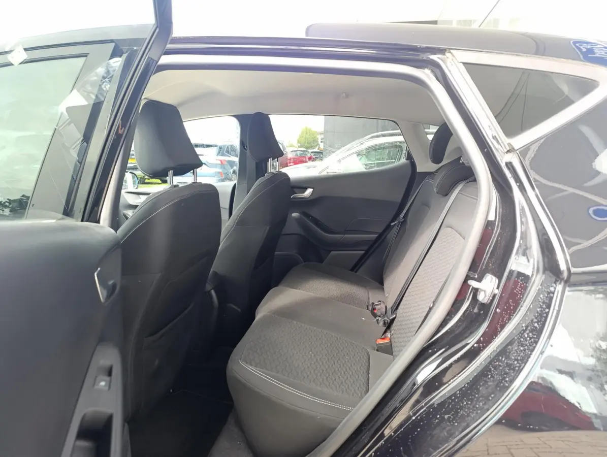 1.0 EcoBoost Hybrid Titanium X | Stoel/stuur voorruitverwarming | Camera | PDC V+A | B&O Audio | Navigatie | Dealeronderhouden
