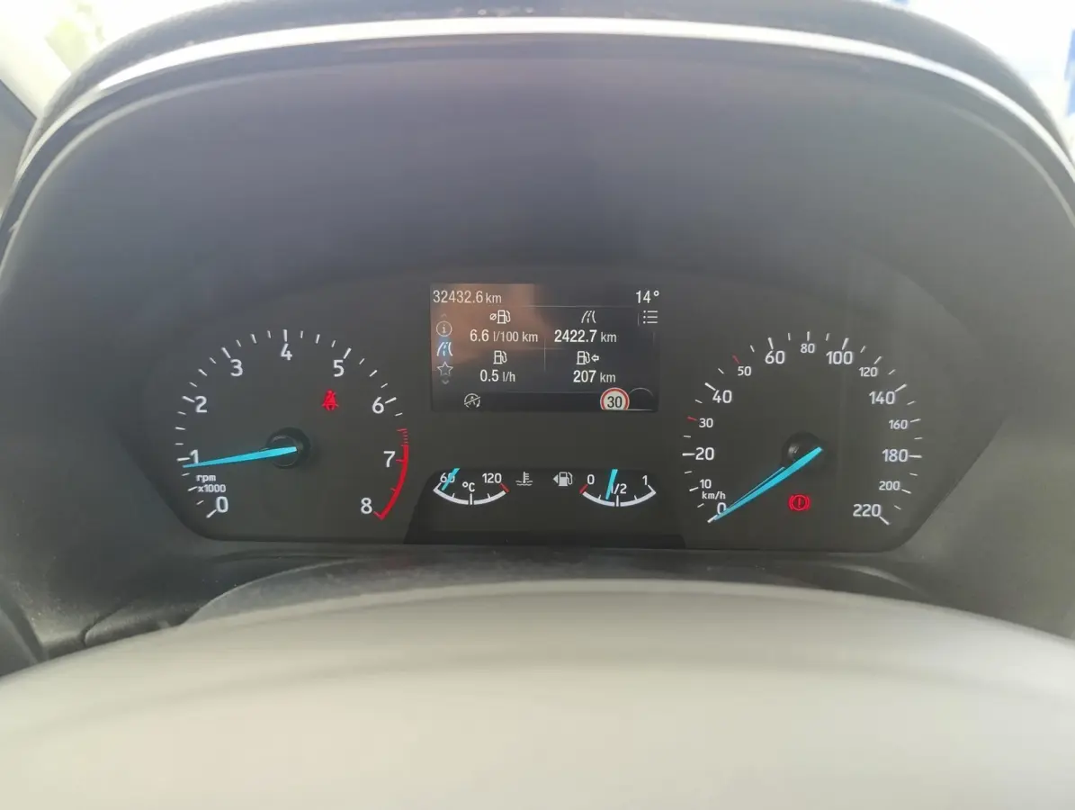 1.0 EcoBoost Hybrid Titanium X | Stoel/stuur voorruitverwarming | Camera | PDC V+A | B&O Audio | Navigatie | Dealeronderhouden