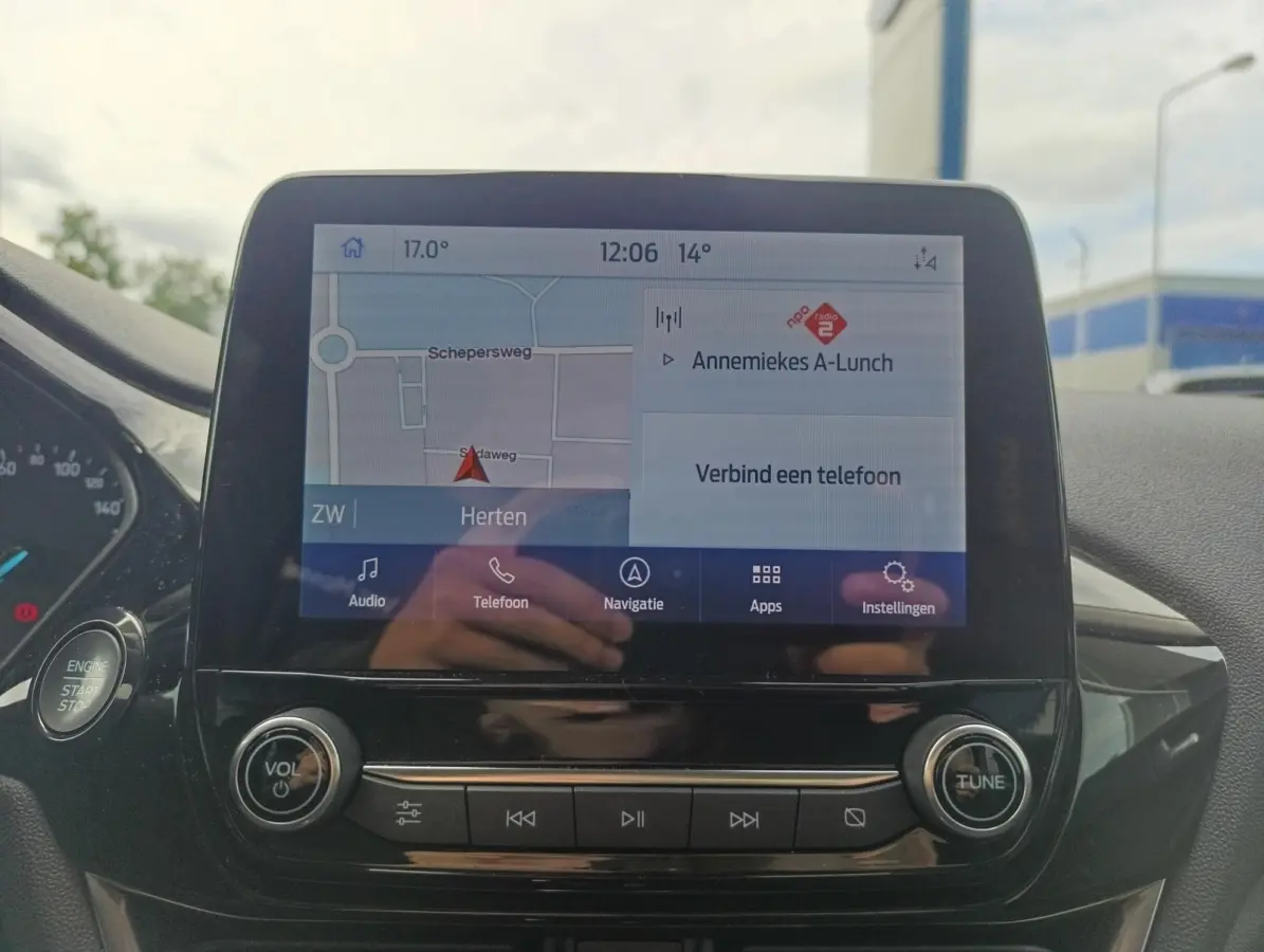 1.0 EcoBoost Hybrid Titanium X | Stoel/stuur voorruitverwarming | Camera | PDC V+A | B&O Audio | Navigatie | Dealeronderhouden