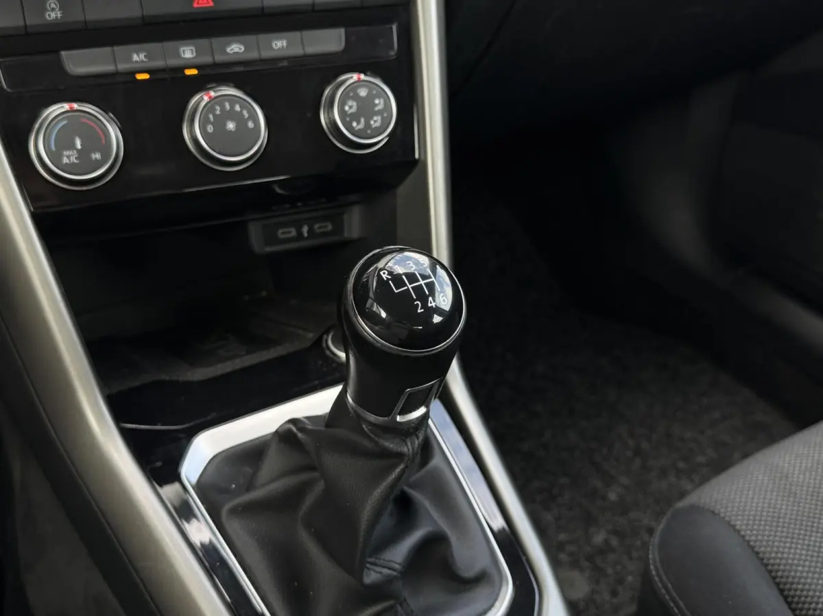 1.0 TSI Style Business | Carplay | IQ Drive | Adaptive cruise | DAB | LED | Sensoren | Trekhaak