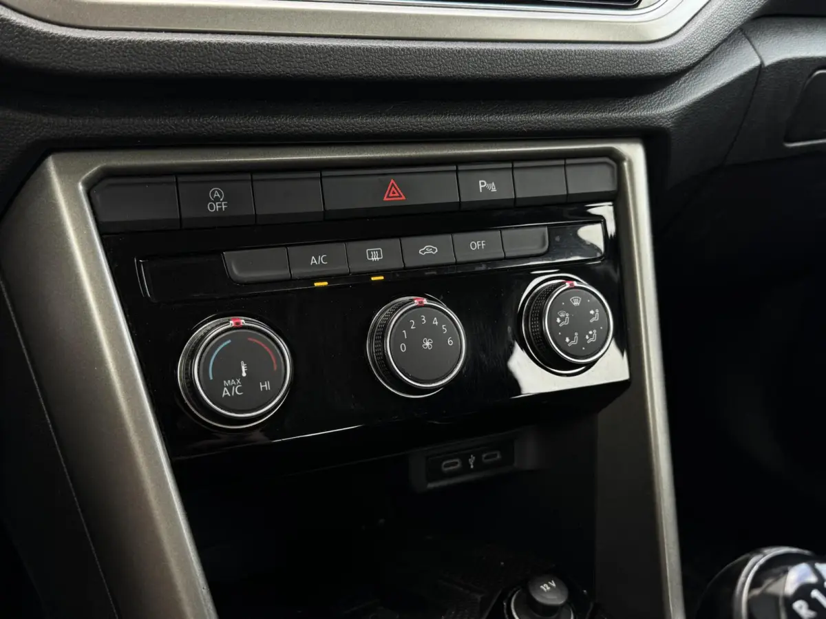 1.0 TSI Style Business | Carplay | IQ Drive | Adaptive cruise | DAB | LED | Sensoren | Trekhaak