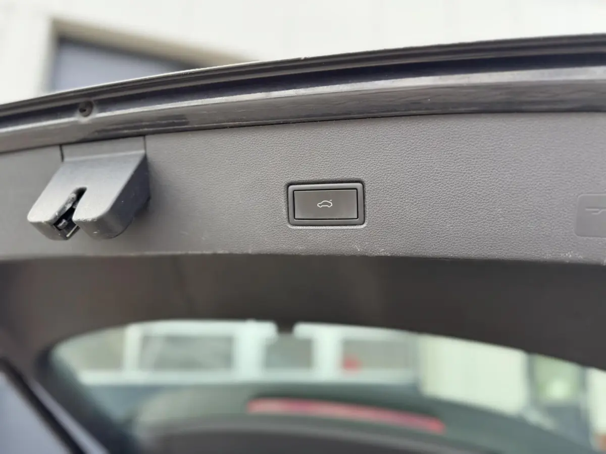 1.0 TSI Style Business | Carplay | IQ Drive | Adaptive cruise | DAB | LED | Sensoren | Trekhaak