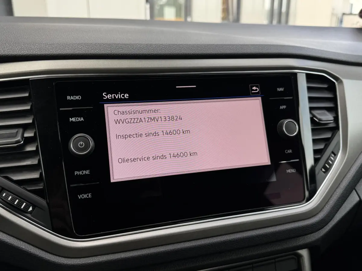 1.0 TSI Style Business | Carplay | IQ Drive | Adaptive cruise | DAB | LED | Sensoren | Trekhaak