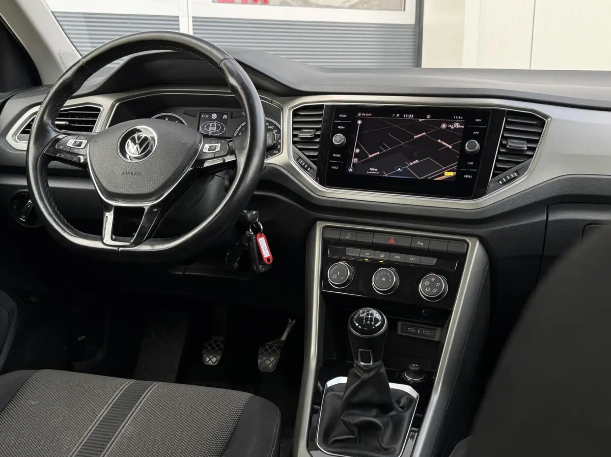 1.0 TSI Style Business | Carplay | IQ Drive | Adaptive cruise | DAB | LED | Sensoren | Trekhaak