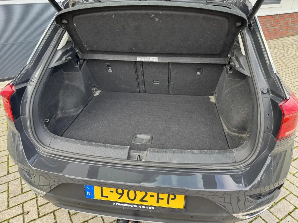 1.0 TSI Style Business | Carplay | IQ Drive | Adaptive cruise | DAB | LED | Sensoren | Trekhaak