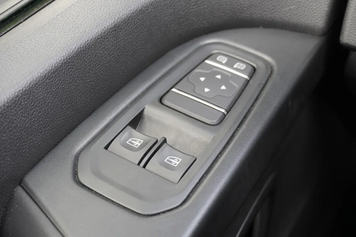 2.0 dCi 110PK L2 EURO 6 - Airco - Navi - Cruise - €16.900,- Excl.