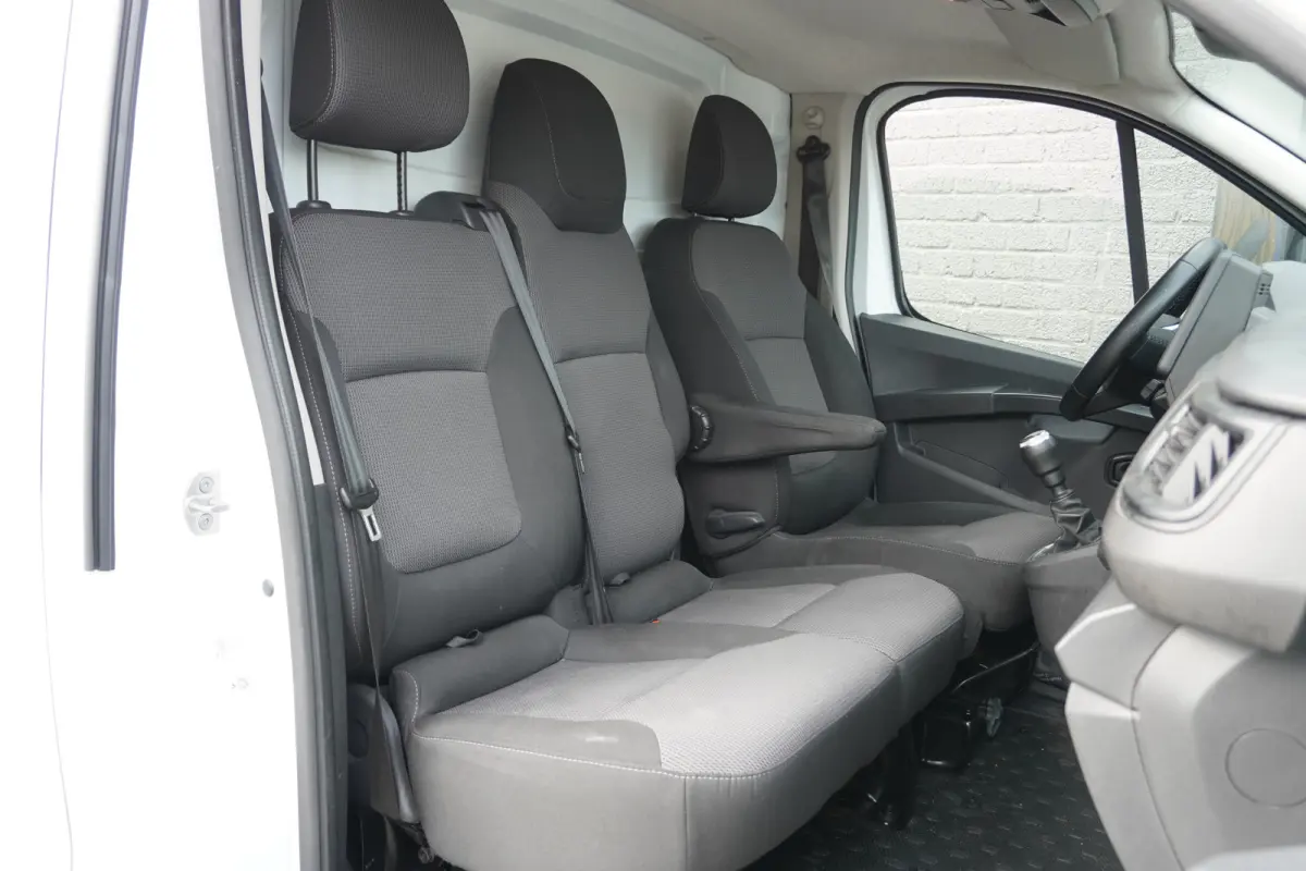 2.0 dCi 110PK L2 EURO 6 - Airco - Navi - Cruise - €16.900,- Excl.