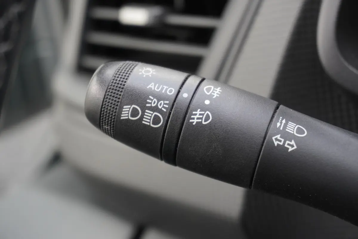 2.0 dCi 110PK L2 EURO 6 - Airco - Navi - Cruise - €16.900,- Excl.