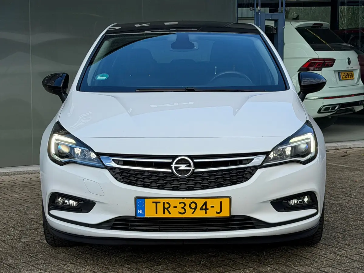 1.4 Black Edition 150PK NAVI NL AUTO