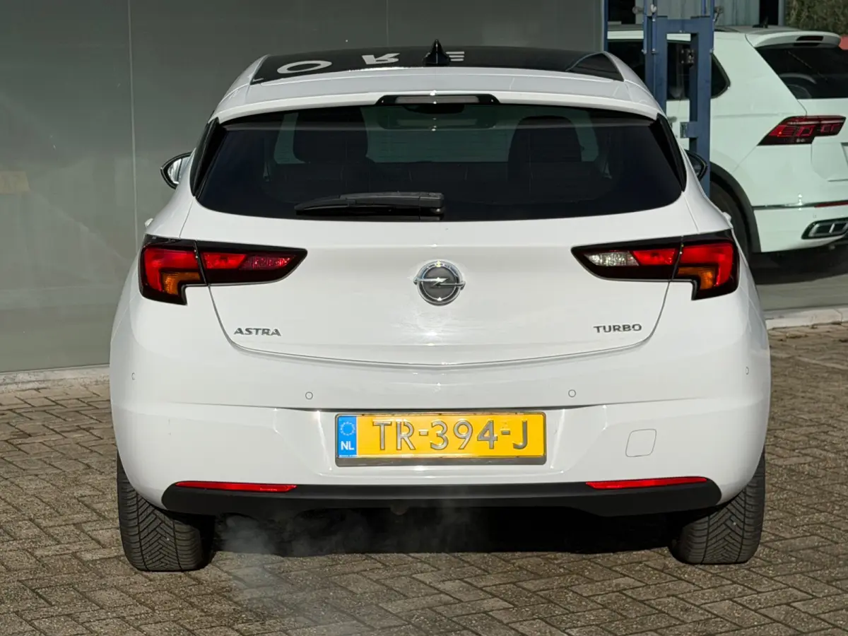 1.4 Black Edition 150PK NAVI NL AUTO
