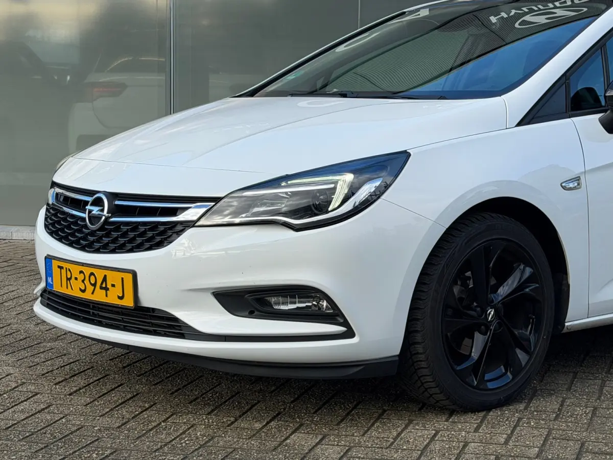 1.4 Black Edition 150PK NAVI NL AUTO