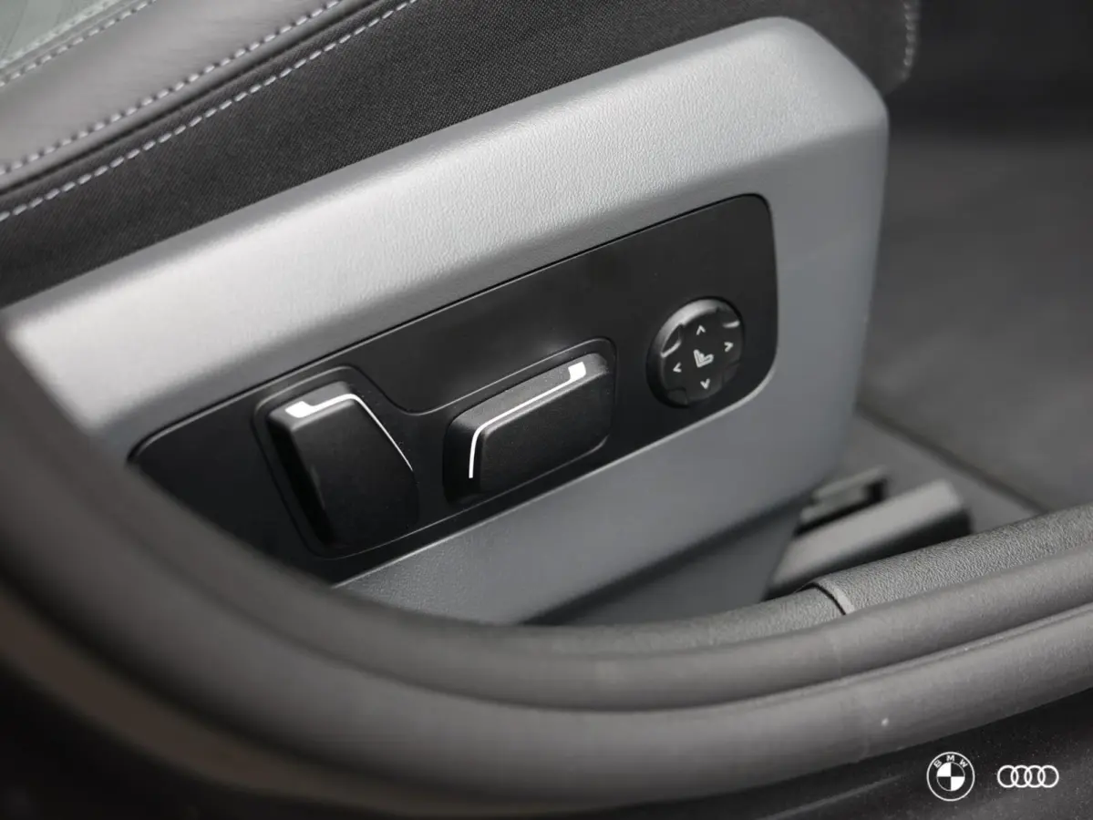 530E M SPORT / PANODAK / MEMORY / HARMANKARDON / LEDER / ACC