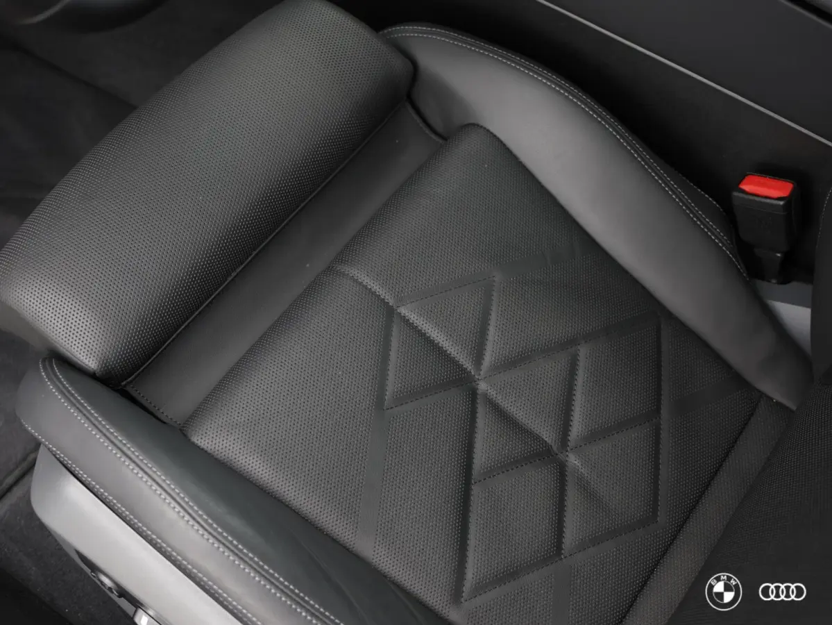 530E M SPORT / PANODAK / MEMORY / HARMANKARDON / LEDER / ACC