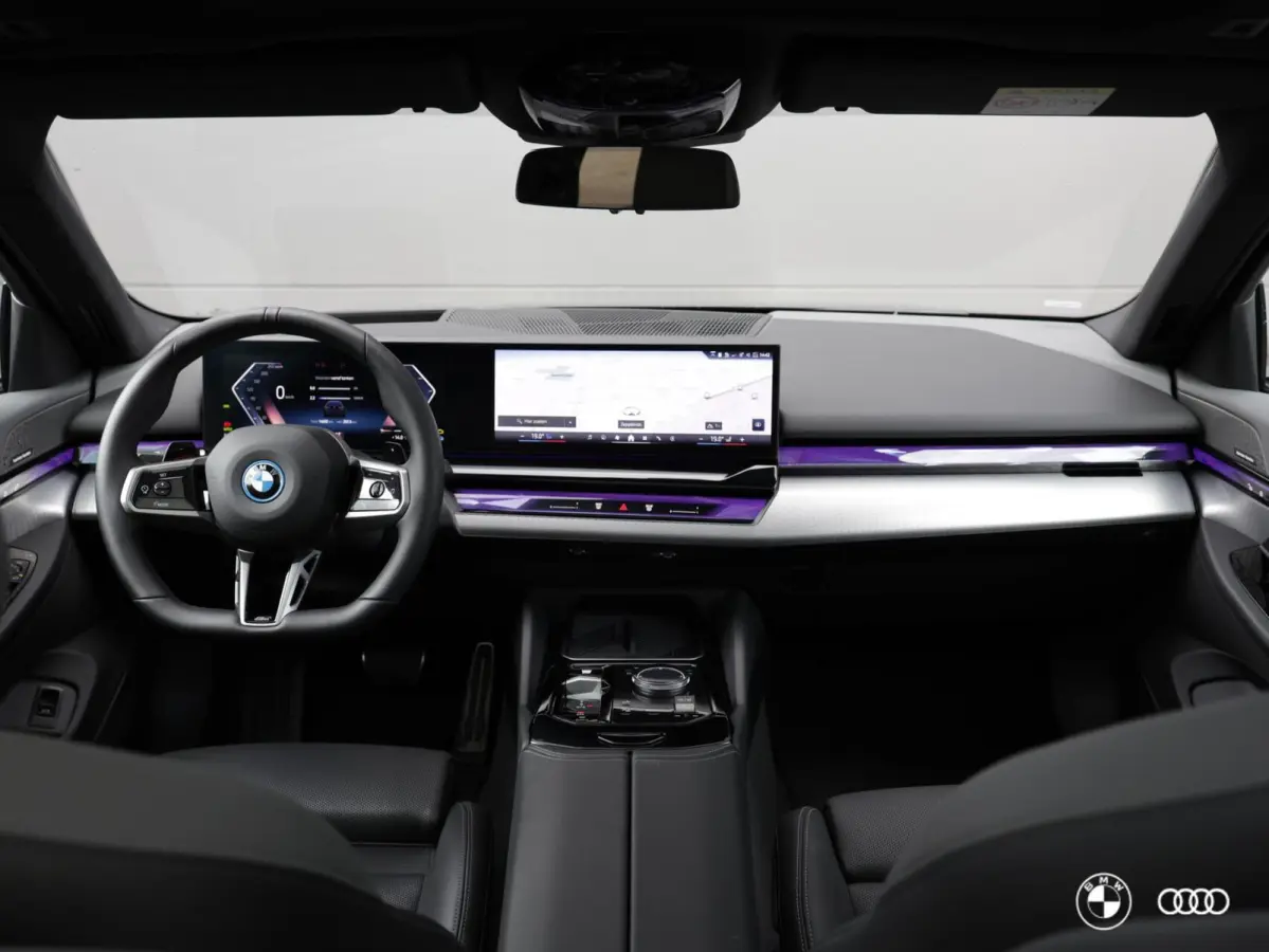 530E M SPORT / PANODAK / MEMORY / HARMANKARDON / LEDER / ACC