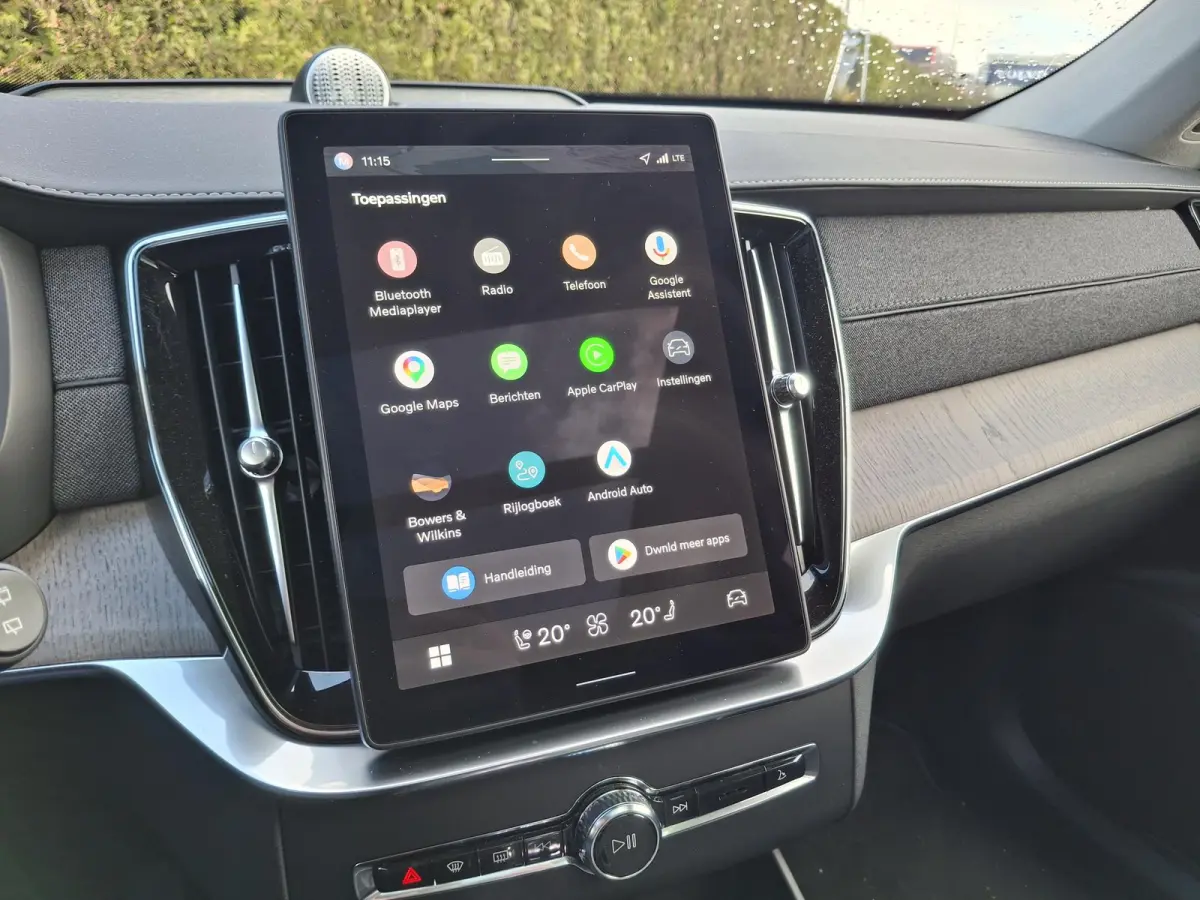 T8 Plug-in hybrid AWD Ultra Dark | Luchtvering | Bowers & Wilkins | Nappaleder met ventilatie & massage | Full Option |