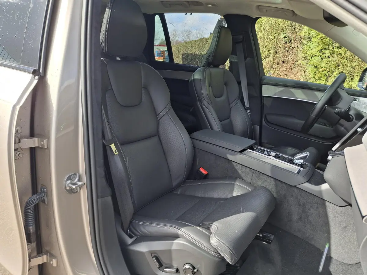 T8 Plug-in hybrid AWD Ultra Dark | Luchtvering | Bowers & Wilkins | Nappaleder met ventilatie & massage | Full Option |