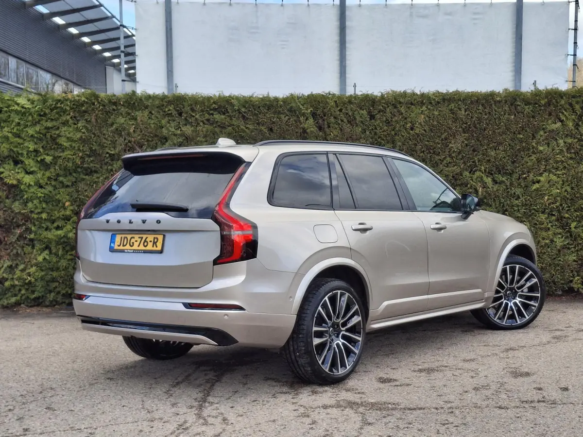 T8 Plug-in hybrid AWD Ultra Dark | Luchtvering | Bowers & Wilkins | Nappaleder met ventilatie & massage | Full Option |