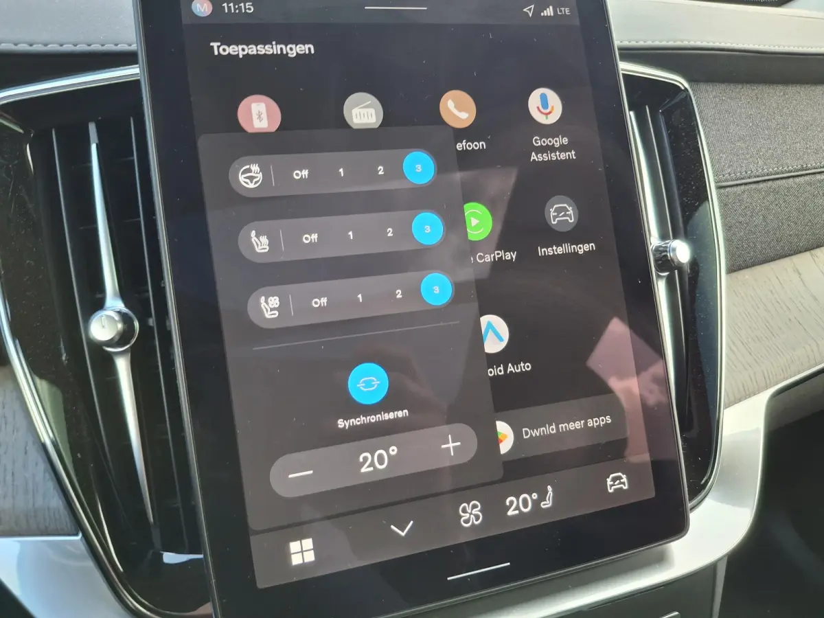 T8 Plug-in hybrid AWD Ultra Dark | Luchtvering | Bowers & Wilkins | Nappaleder met ventilatie & massage | Full Option |