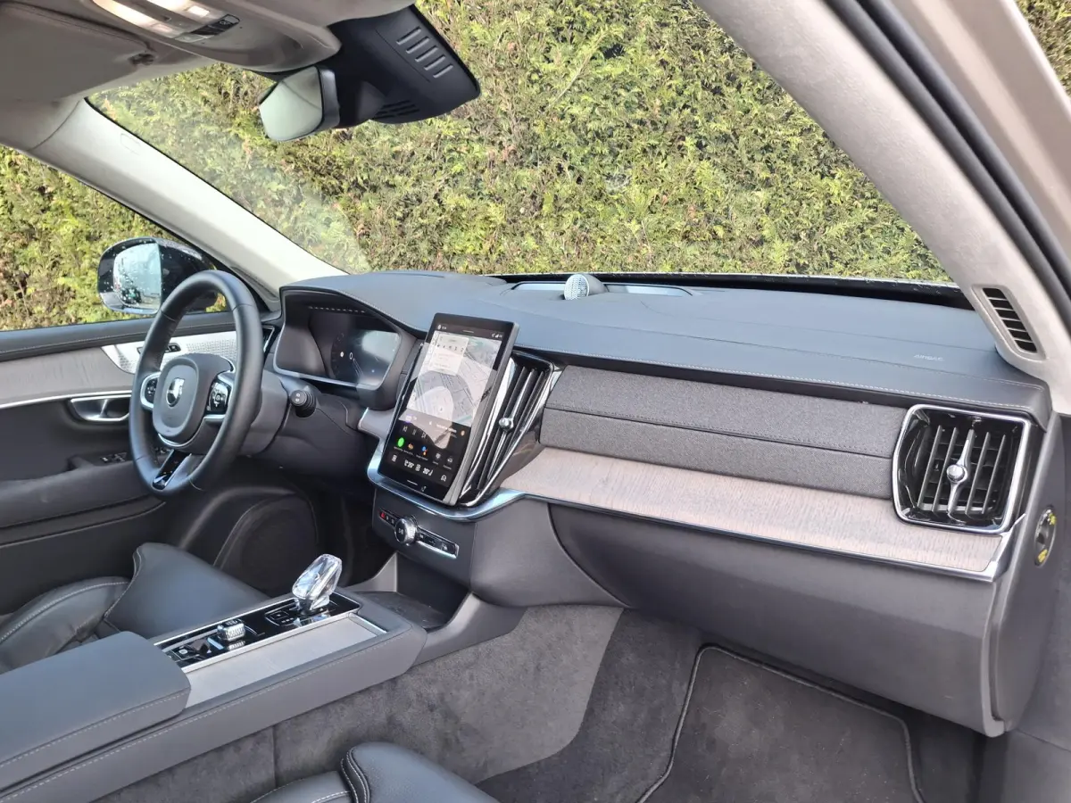 T8 Plug-in hybrid AWD Ultra Dark | Luchtvering | Bowers & Wilkins | Nappaleder met ventilatie & massage | Full Option |