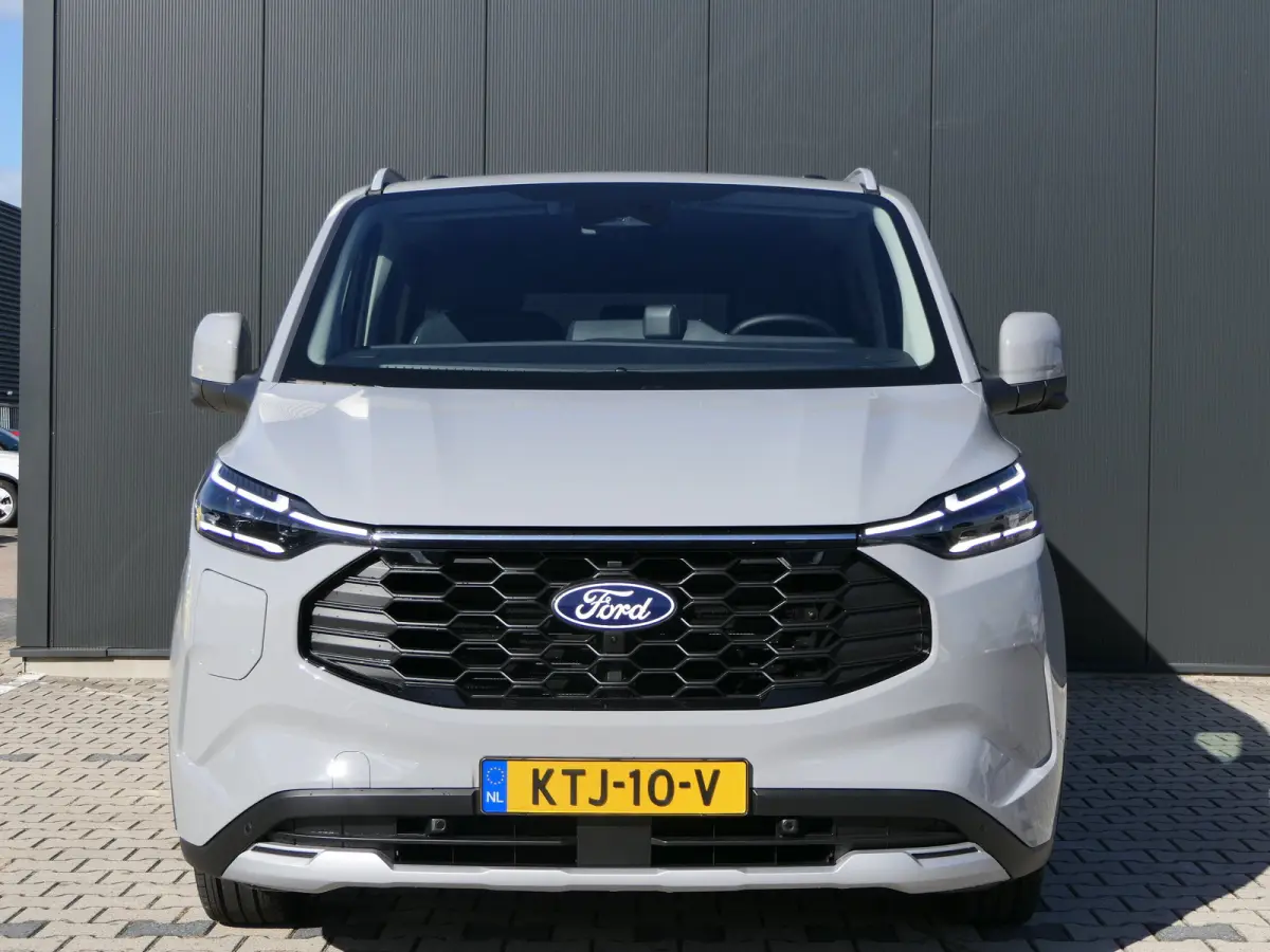 Tourneo 340 2.5 PHEV L2H1 Active | Adaptive Cruise | BLIS | 360 Camera | Full LED | 9 Persoons | CarPlay/Android Auto
