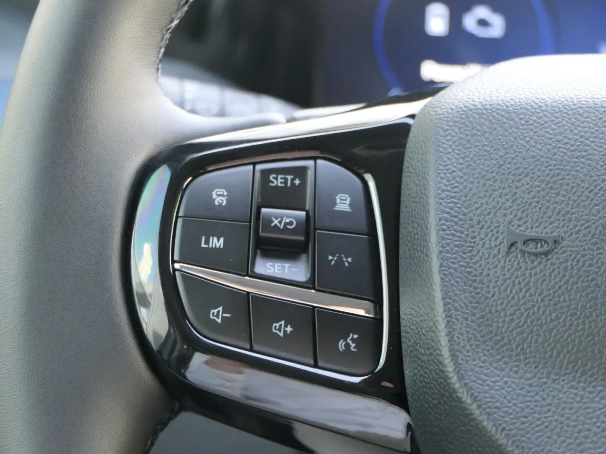Tourneo 340 2.5 PHEV L2H1 Active | Adaptive Cruise | BLIS | 360 Camera | Full LED | 9 Persoons | CarPlay/Android Auto