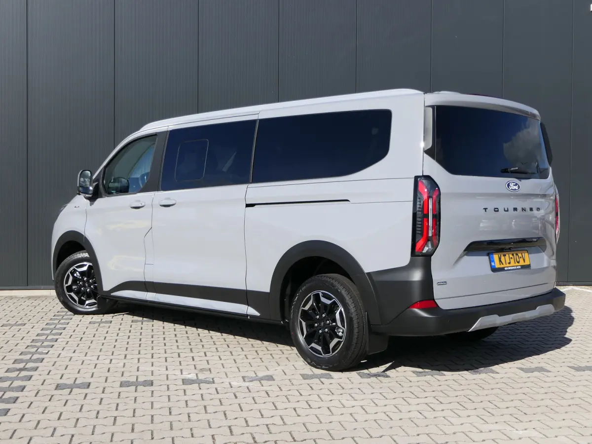 Tourneo 340 2.5 PHEV L2H1 Active | Adaptive Cruise | BLIS | 360 Camera | Full LED | 9 Persoons | CarPlay/Android Auto