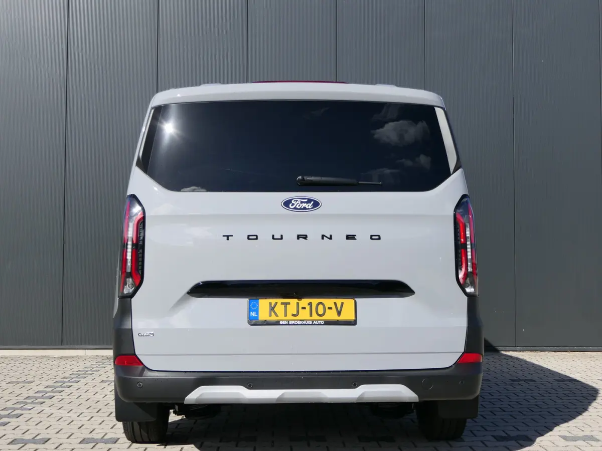 Tourneo 340 2.5 PHEV L2H1 Active | Adaptive Cruise | BLIS | 360 Camera | Full LED | 9 Persoons | CarPlay/Android Auto