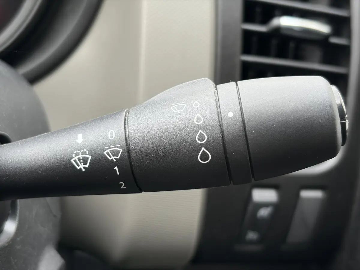 1.6 dCi 120 L2H1*MARGE*HAAK*A/C*CRUISE*PDC*TEL*