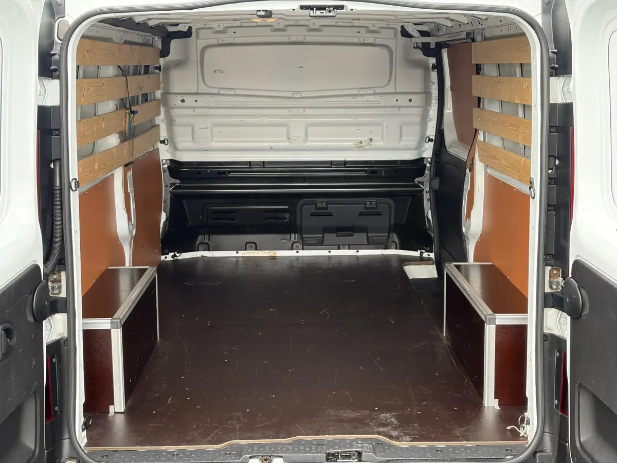1.6 dCi 120 L2H1*MARGE*HAAK*A/C*CRUISE*PDC*TEL*