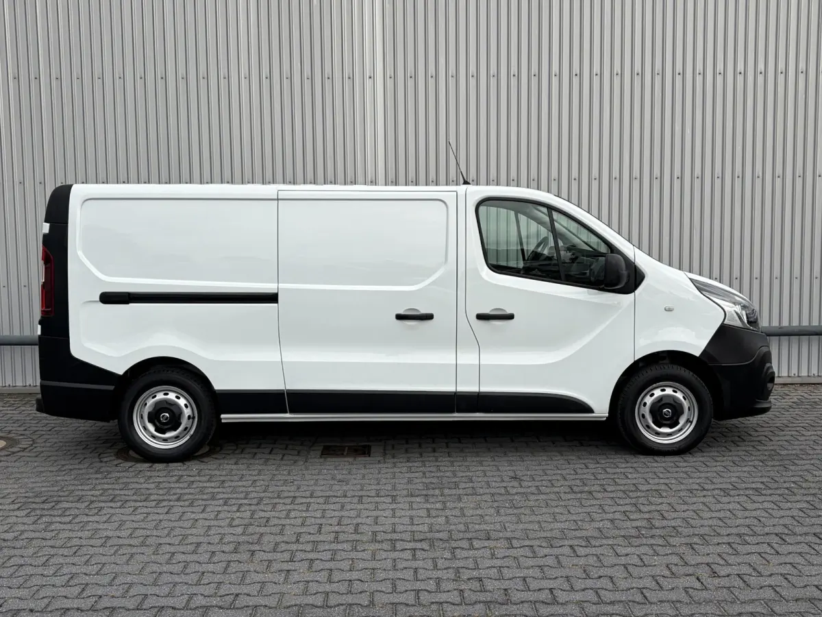 1.6 dCi 120 L2H1*MARGE*HAAK*A/C*CRUISE*PDC*TEL*