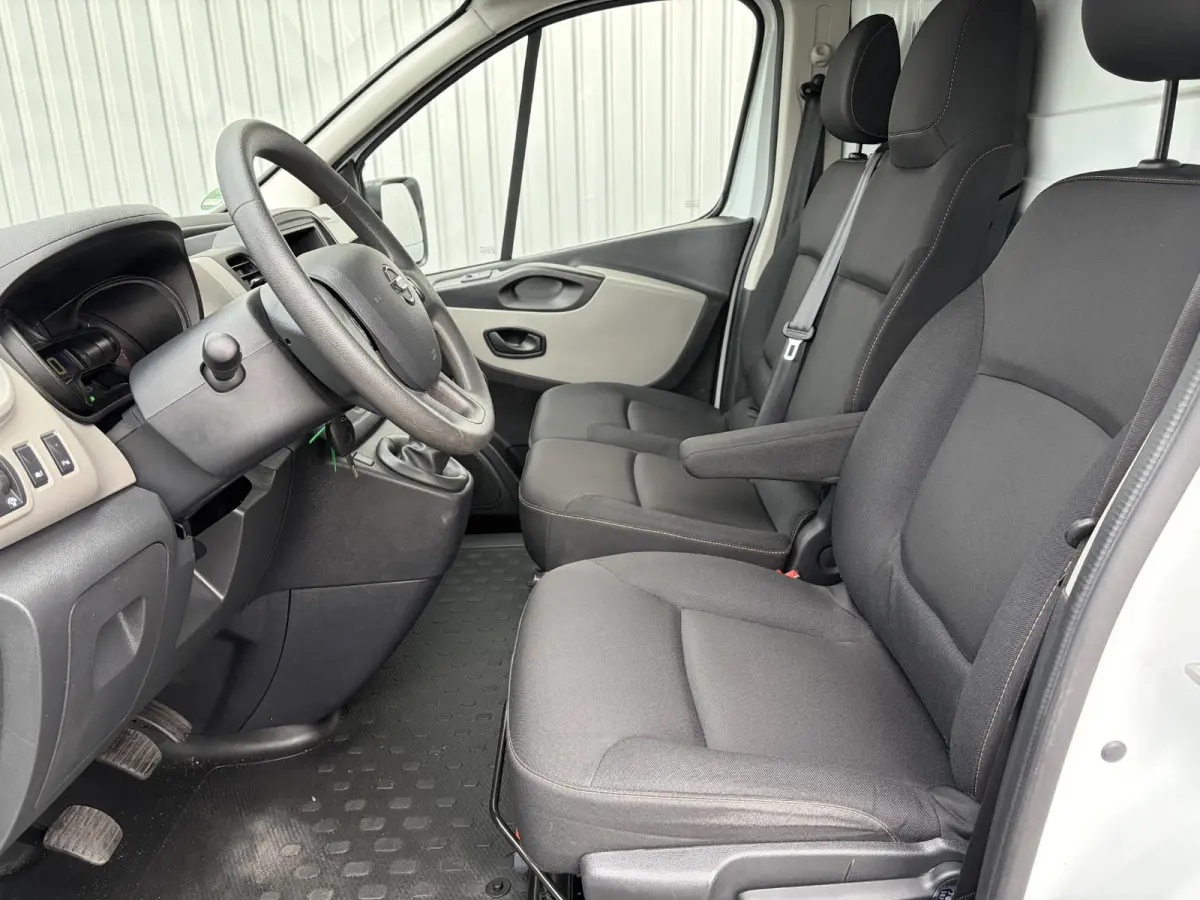 1.6 dCi 120 L2H1*MARGE*HAAK*A/C*CRUISE*PDC*TEL*