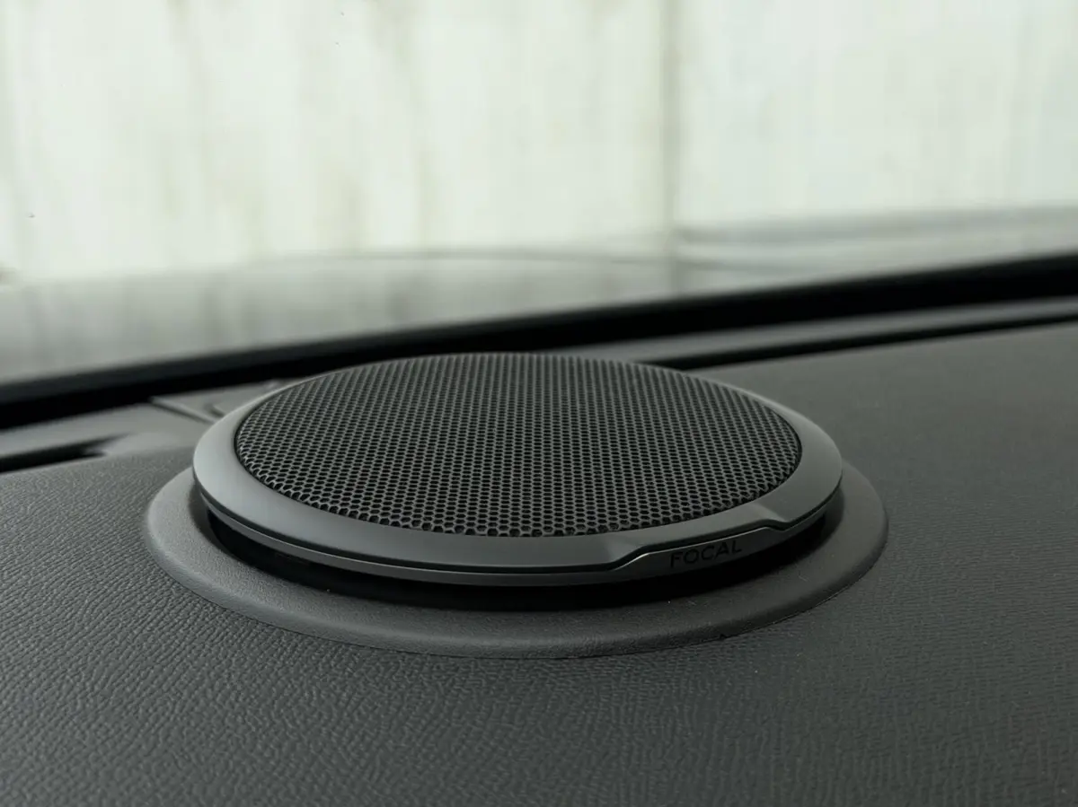 1.2 GT 155 pk | pano | alcantara | Focal | full