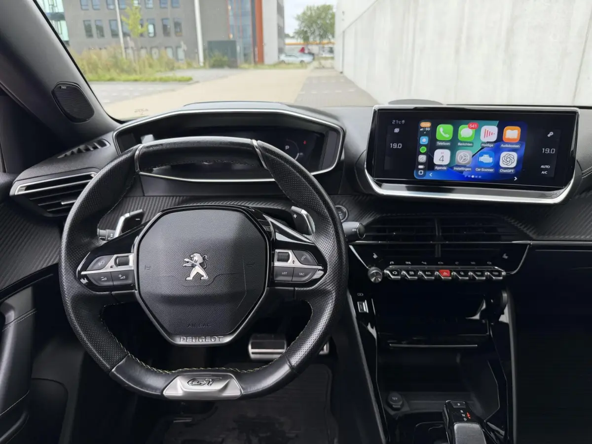 1.2 GT 155 pk | pano | alcantara | Focal | full