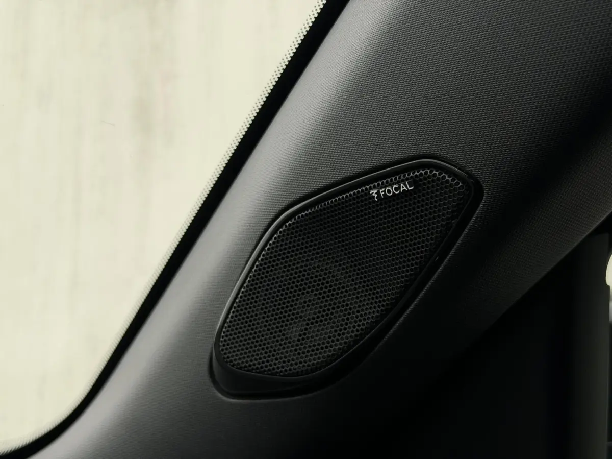 1.2 GT 155 pk | pano | alcantara | Focal | full