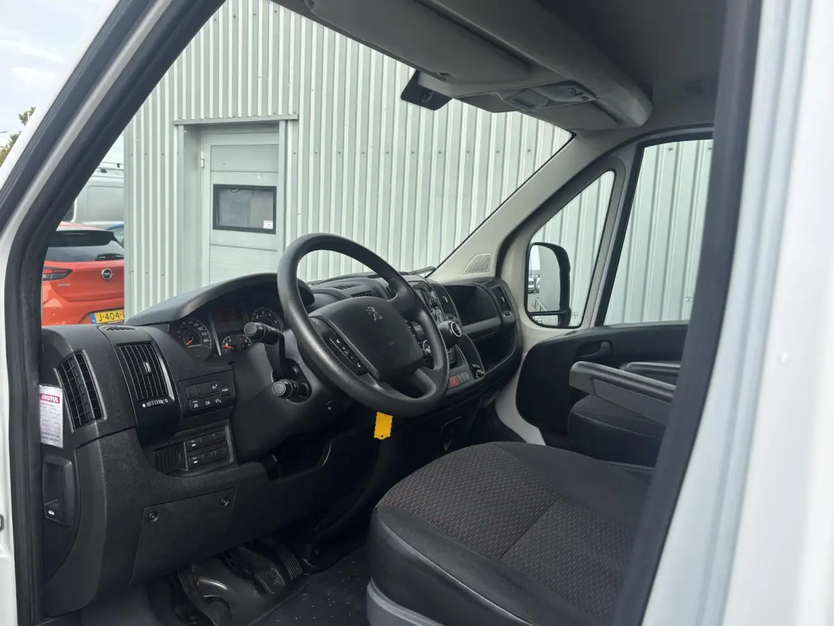 2.2 BlueHDi 165 L4*LUCHTVERING*HAAK*A/C*CRUISE*